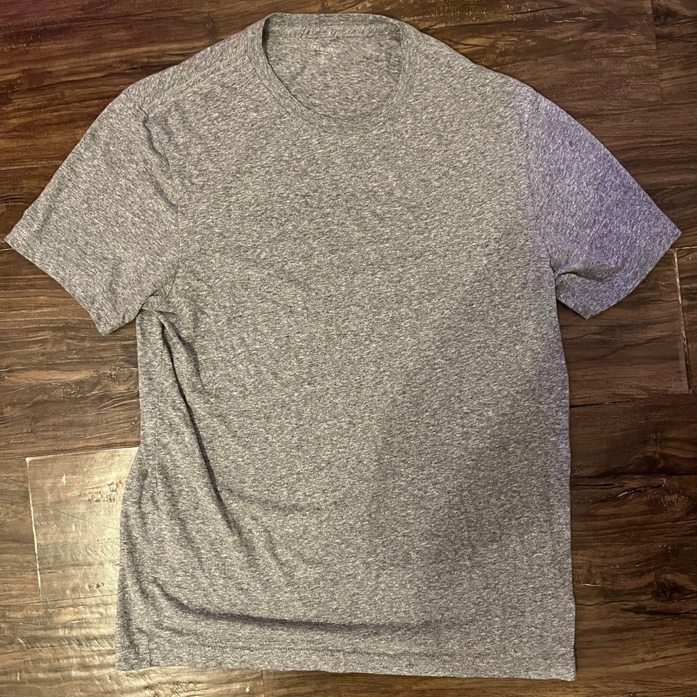 J. Crew men’s Tee shirt sleeve grey heather Small